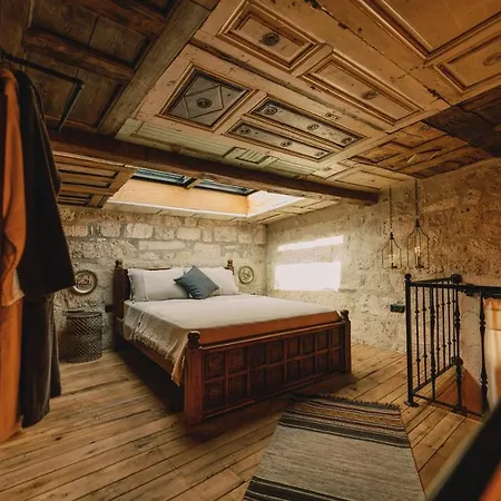 Hotel Suare Adults Only