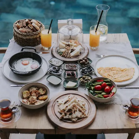 Suare Алачати